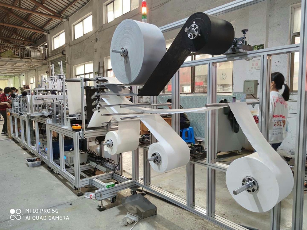 全自動KN95口罩機(jī)/折疊口罩機(jī) 全自動KN95口罩機(jī)/折疊口罩機(jī)