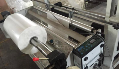 制袋機-放卷1、珠光膜